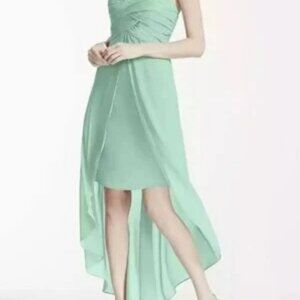David's Bridal Turquoise Strapless Gown .Pic same style.  diff color